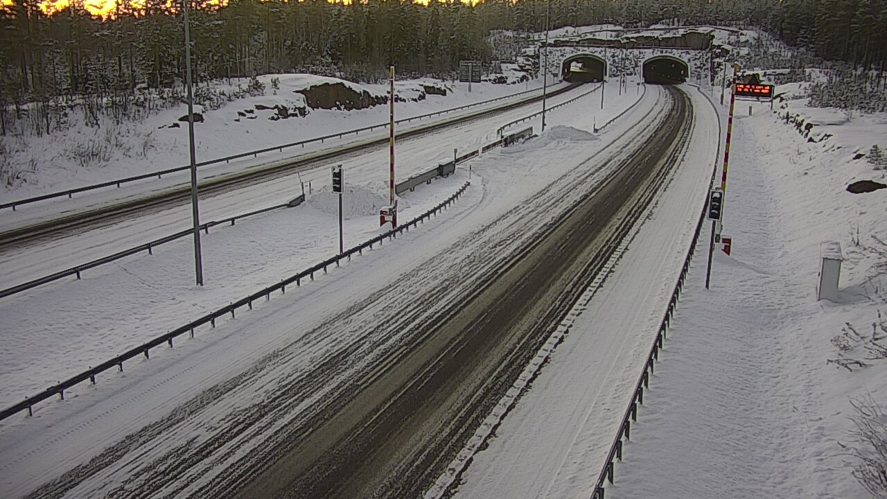Kelikamerat Kuva Tie 7 Virolahti, Vaalimaan tunneli, puomi itä, Virolahti, Kymenlaakso