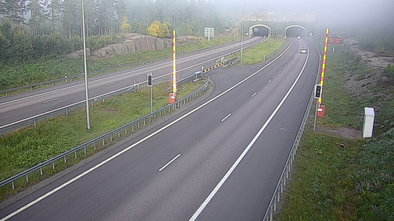 Weather Camera Image Road 7 Virolahti, Vaalimaan tunneli, boom east, Virolahti, Kymenlaakso