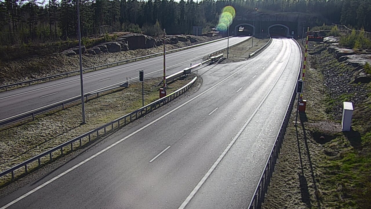 Kelikamerat Kuva Tie 7 Virolahti, Vaalimaan tunneli, puomi itä, Virolahti, Kymenlaakso