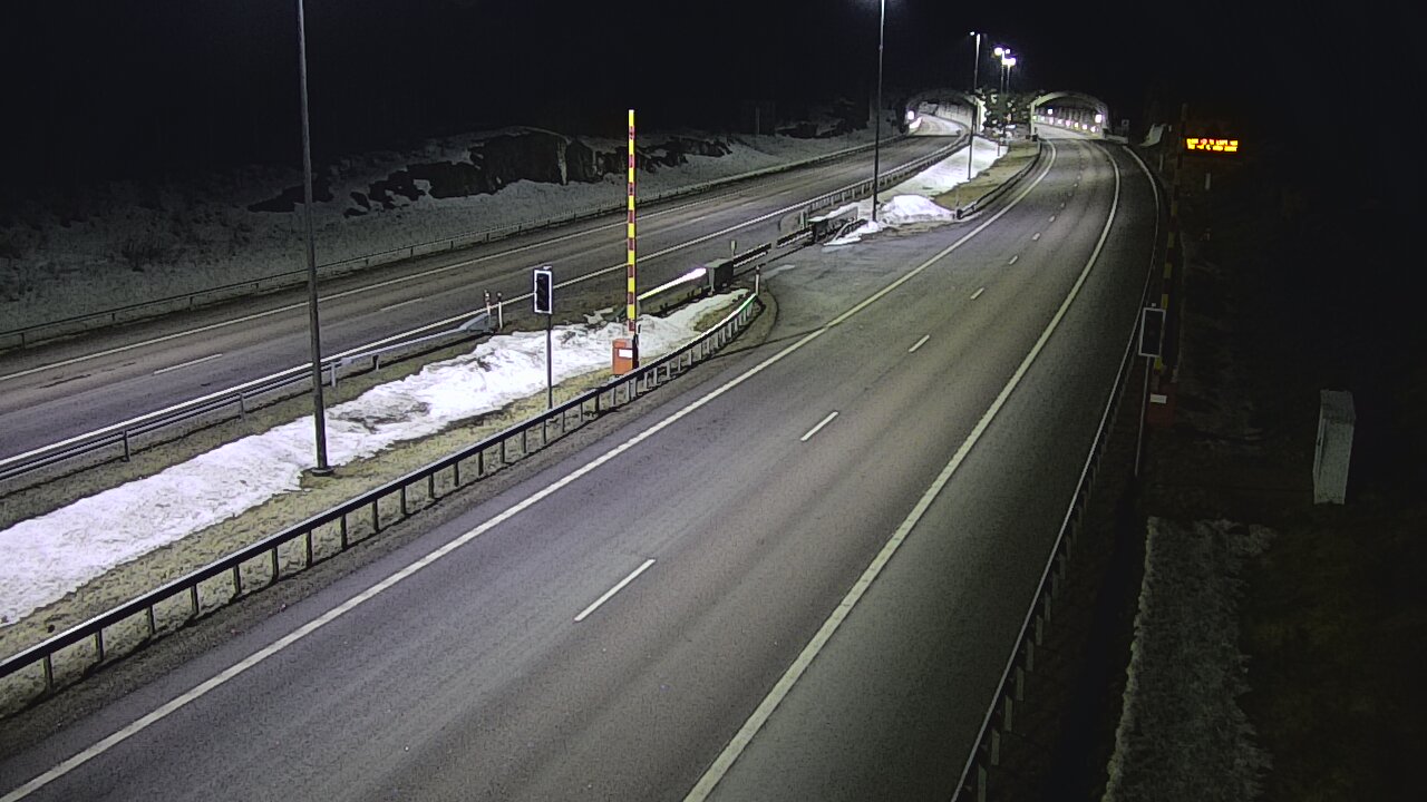 Weather Camera Image Road 7 Virolahti, Vaalimaan tunneli, boom east, Virolahti, Kymenlaakso