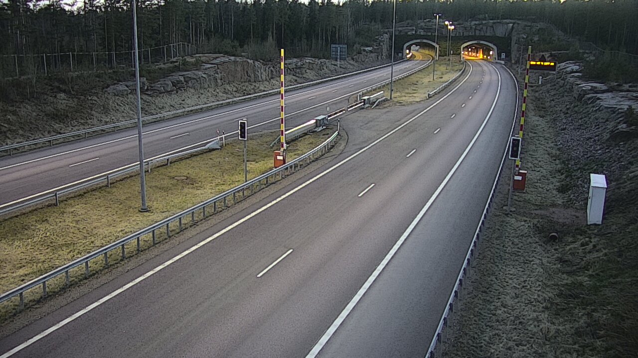 Kelikamerat Kuva Tie 7 Virolahti, Vaalimaan tunneli, puomi itä, Virolahti, Kymenlaakso
