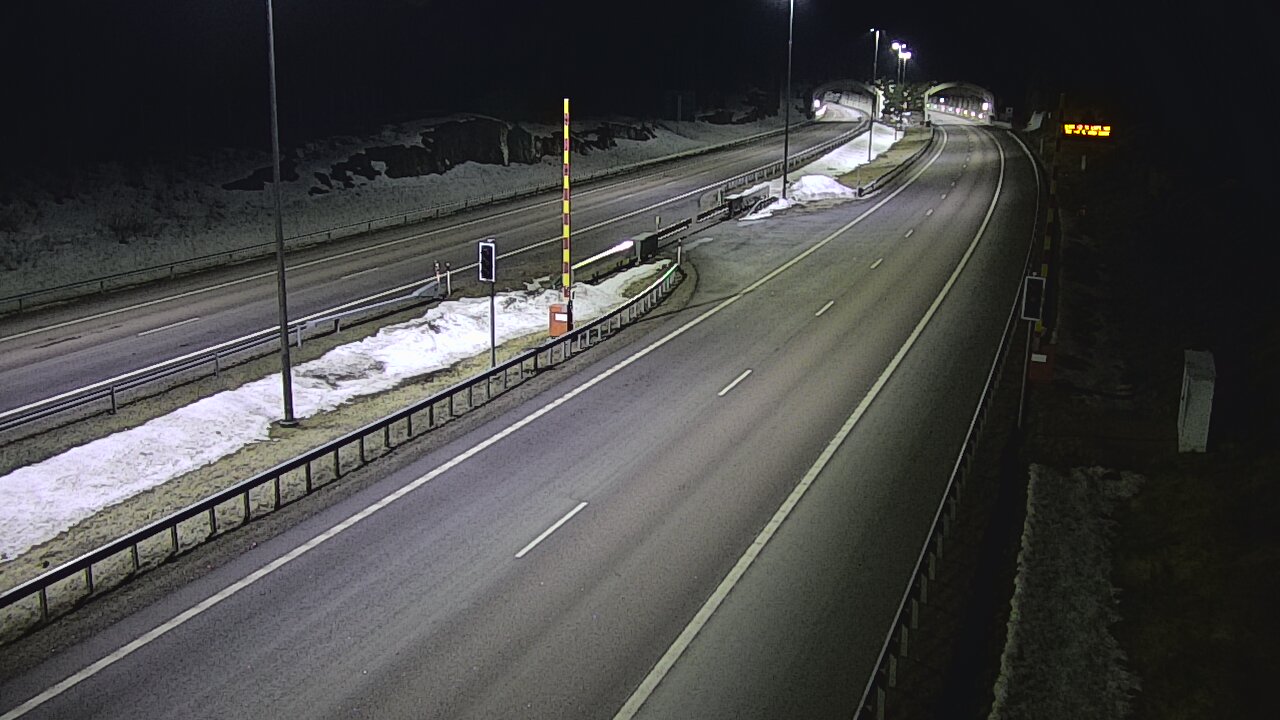 Weather Camera Image Road 7 Virolahti, Vaalimaan tunneli, boom east, Virolahti, Kymenlaakso