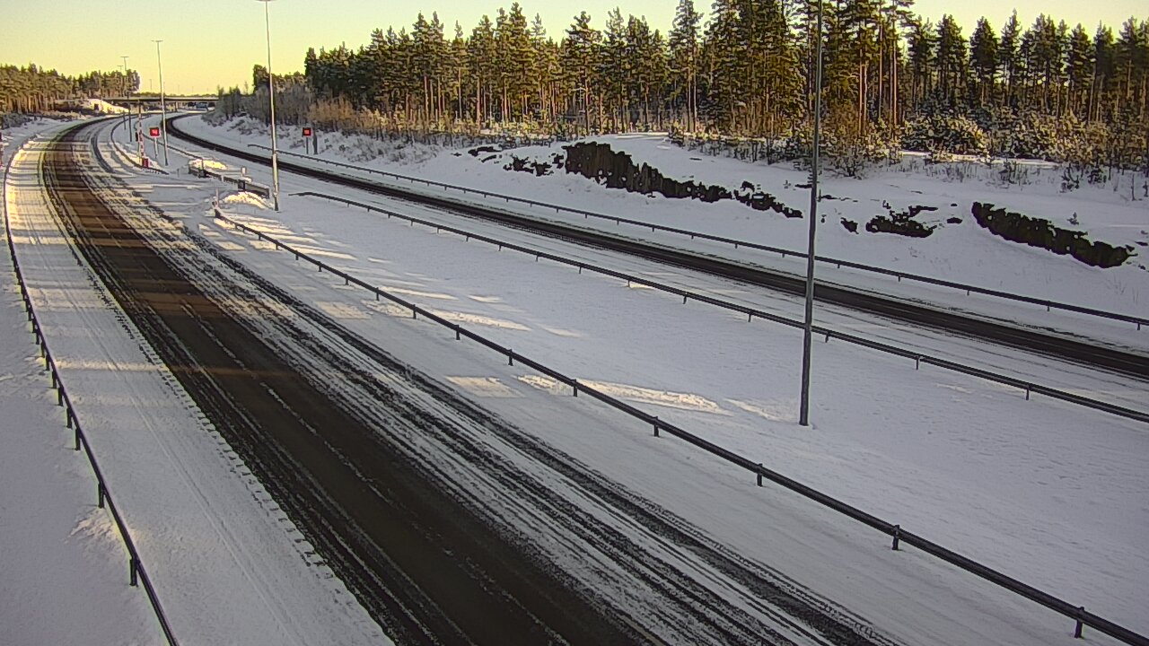Weather Camera Image Väg 7 Vederlax, Vaalimaan tunneli, suuaukko öst, Virolahti, Kymenlaakso