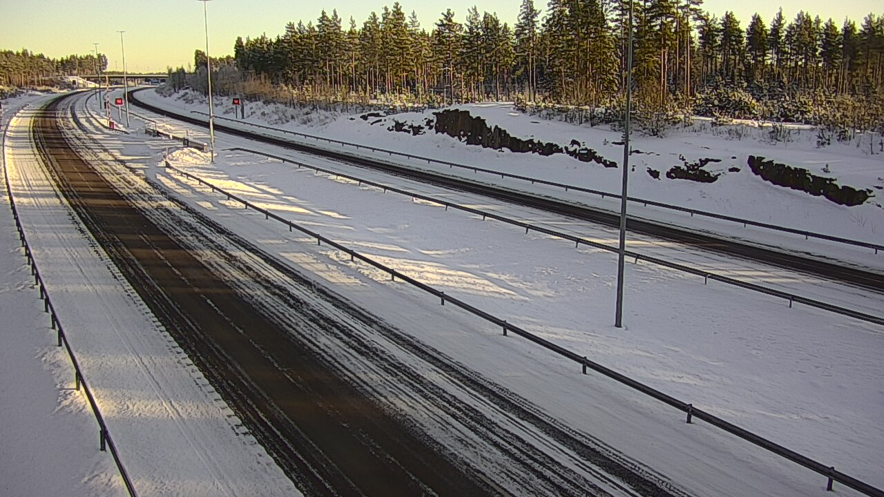 Weather Camera Image Väg 7 Vederlax, Vaalimaan tunneli, suuaukko öst, Virolahti, Kymenlaakso
