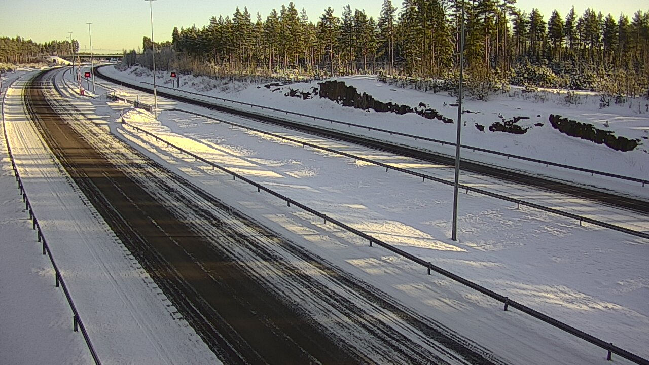 Weather Camera Image Väg 7 Vederlax, Vaalimaan tunneli, suuaukko öst, Virolahti, Kymenlaakso