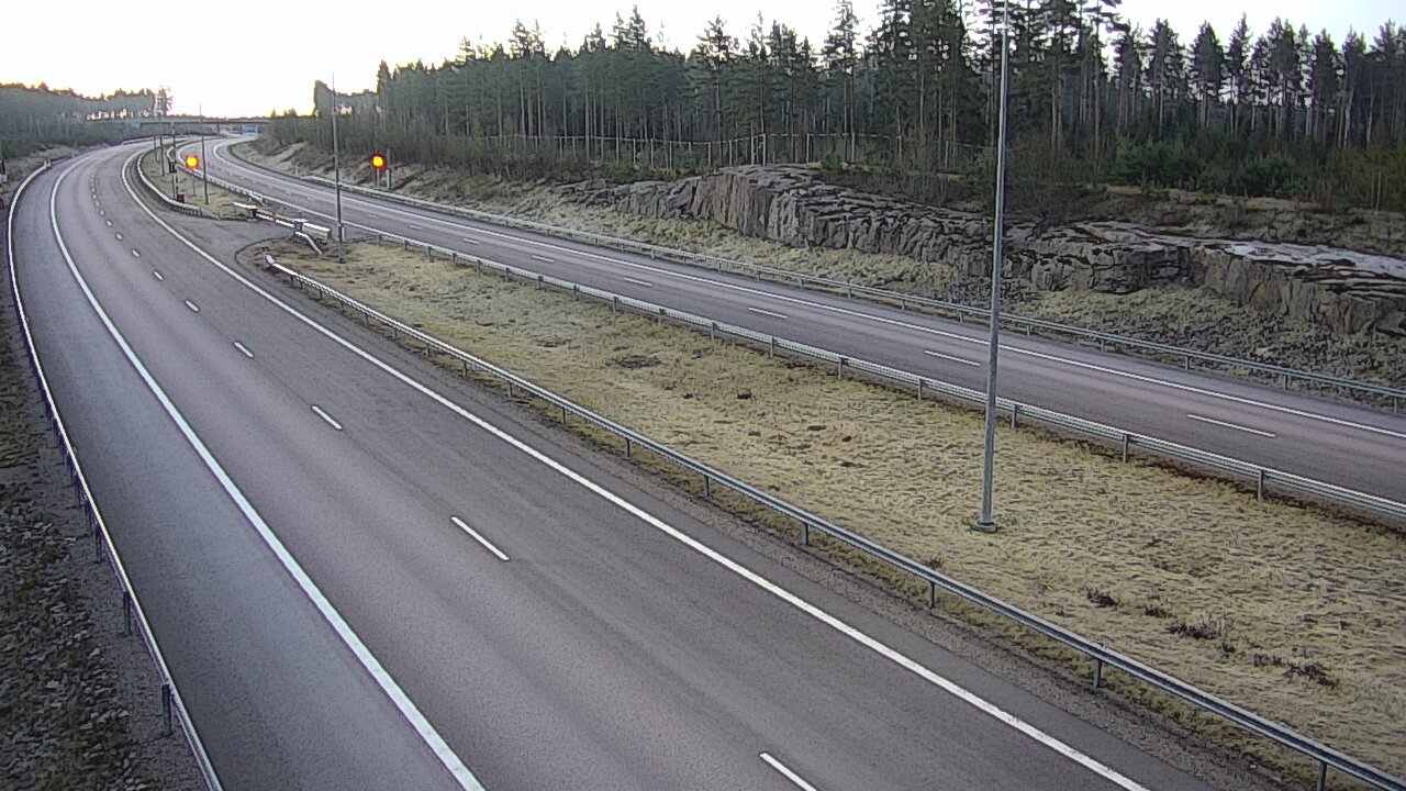 Weather Camera Image Road 7 Virolahti, Vaalimaan tunneli, suuaukko west, Virolahti, Kymenlaakso