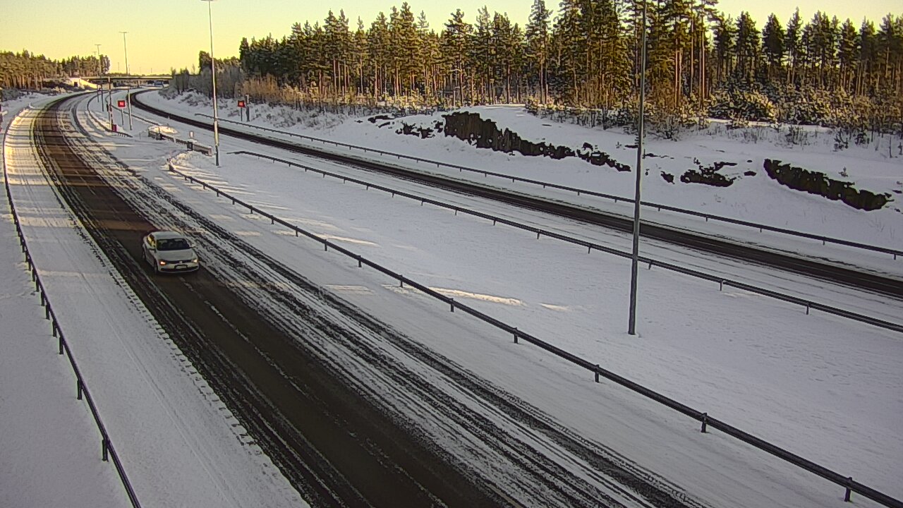 Weather Camera Image Väg 7 Vederlax, Vaalimaan tunneli, suuaukko öst, Virolahti, Kymenlaakso