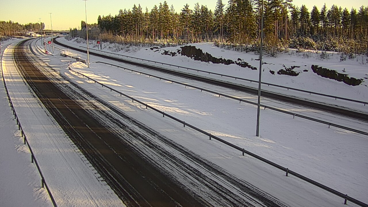 Weather Camera Image Väg 7 Vederlax, Vaalimaan tunneli, suuaukko öst, Virolahti, Kymenlaakso