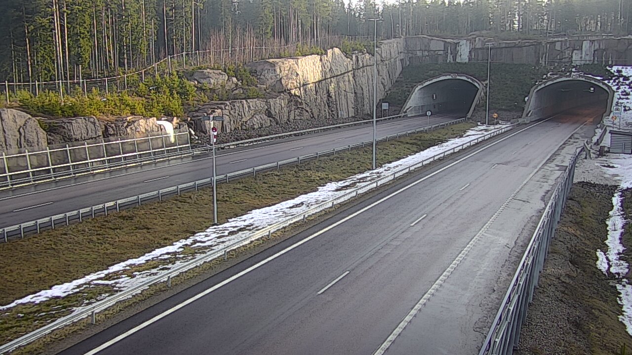 Kelikamerat Kuva Tie 7 Virolahti, Vaalimaan tunneli, suuaukko länsi, Virolahti, Kymenlaakso