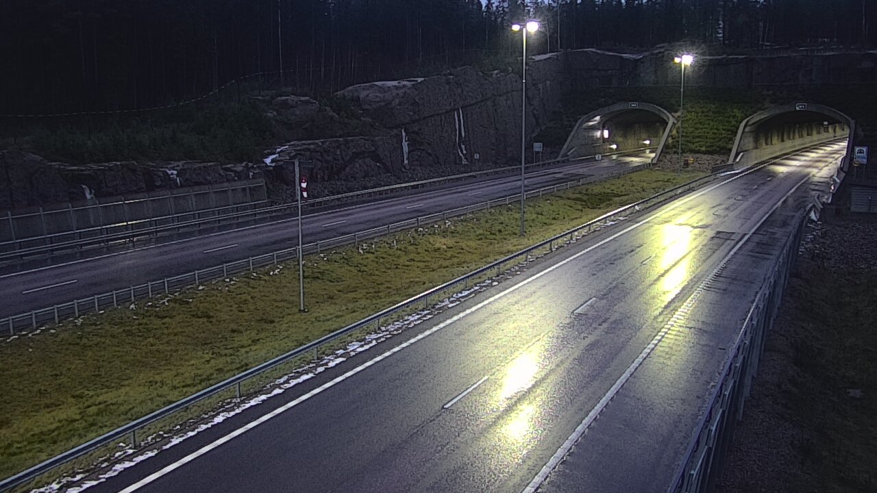 Weather Camera Image Väg 7 Vederlax, Vaalimaan tunneli, suuaukko väst, Virolahti, Kymenlaakso