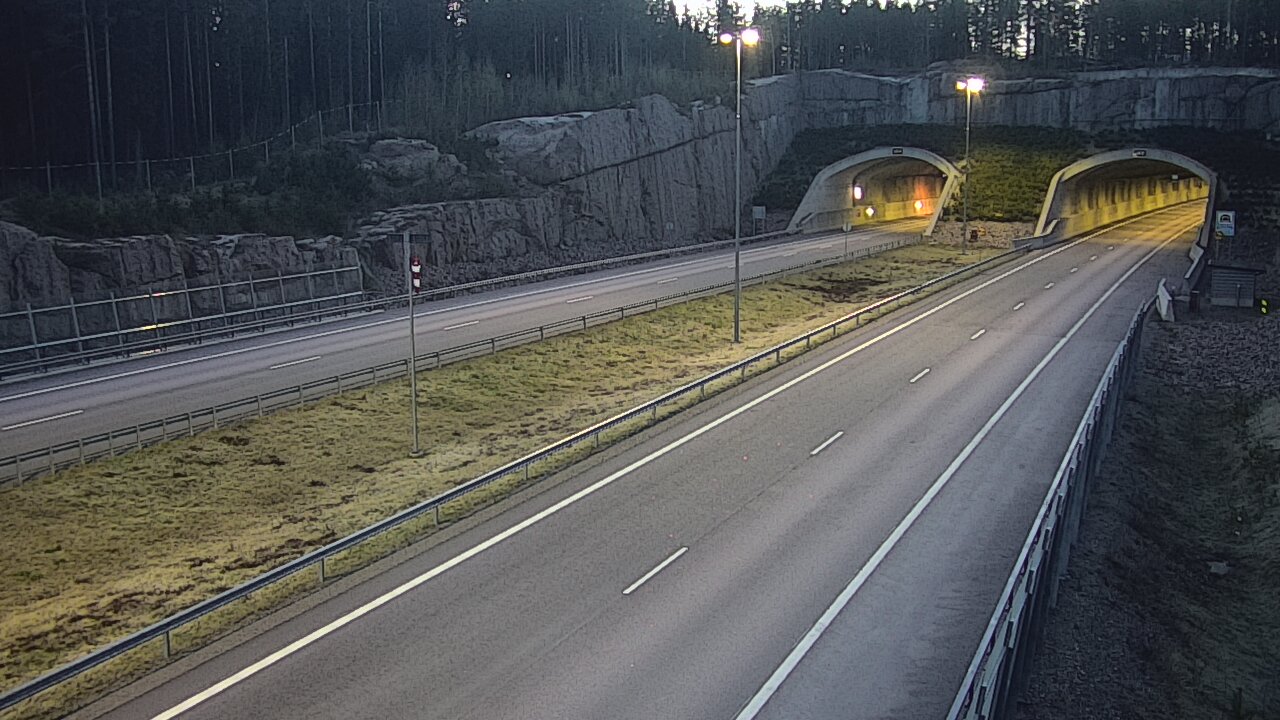 Weather Camera Image Road 7 Virolahti, Vaalimaan tunneli, suuaukko west, Virolahti, Kymenlaakso