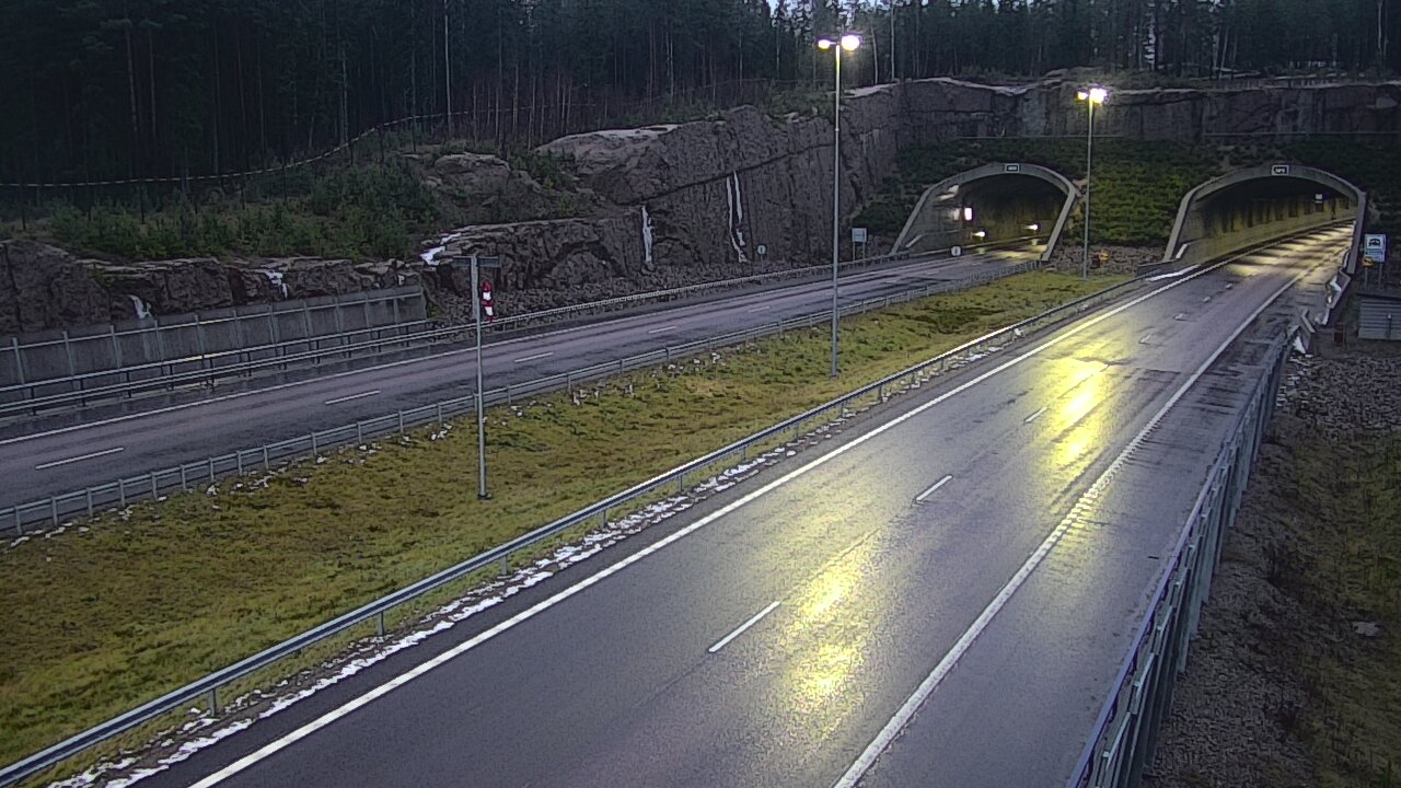 Weather Camera Image Väg 7 Vederlax, Vaalimaan tunneli, suuaukko väst, Virolahti, Kymenlaakso
