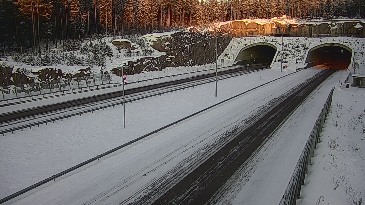 Kelikamerat Kuva Tie 7 Virolahti, Vaalimaan tunneli, suuaukko länsi, Virolahti, Kymenlaakso