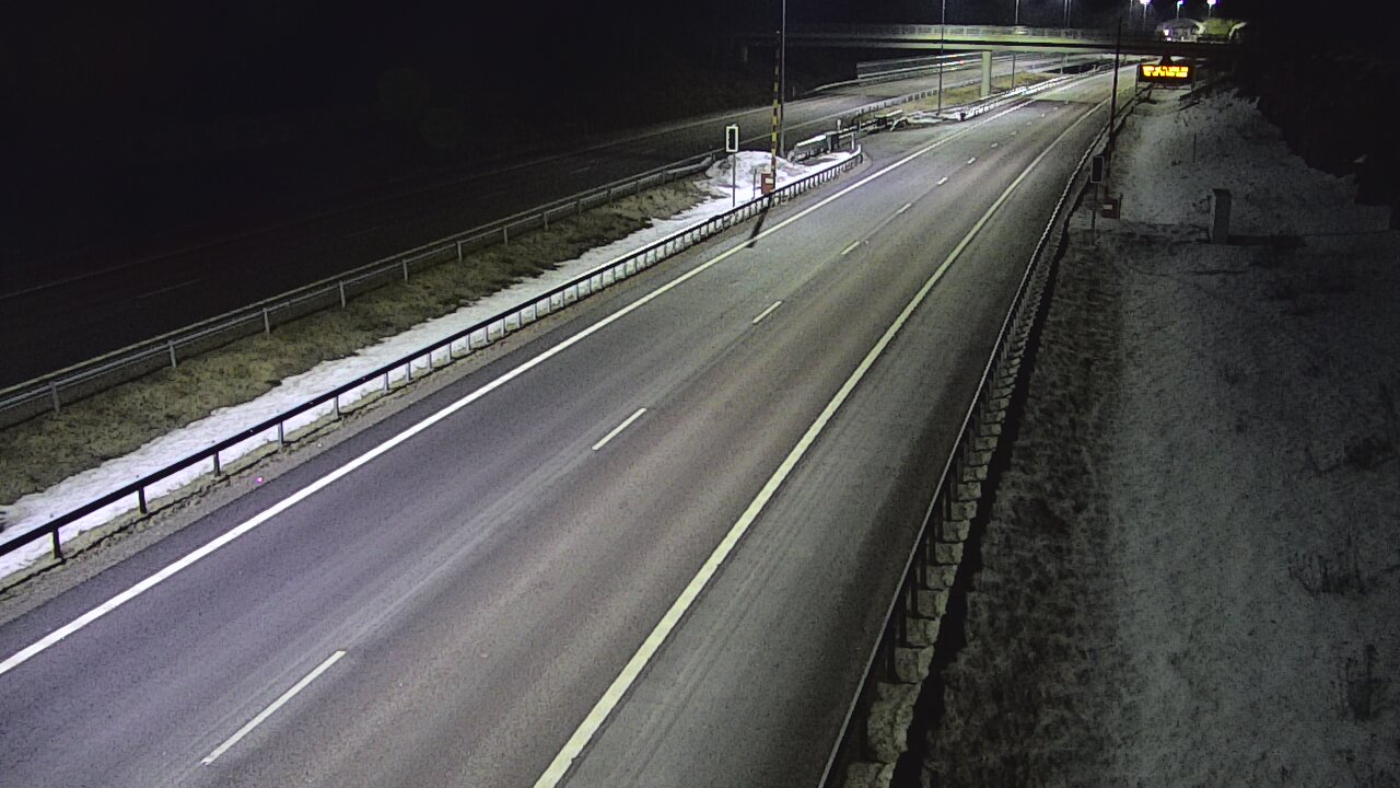 Weather Camera Image Road 7 Virolahti, Vaalimaan tunneli, boom west, Virolahti, Kymenlaakso