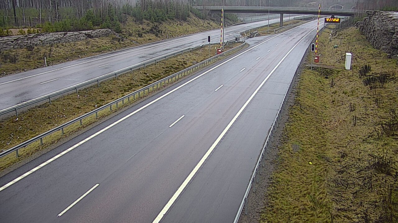 Weather Camera Image Väg 7 Vederlax, Vaalimaan tunneli, bom väst, Virolahti, Kymenlaakso