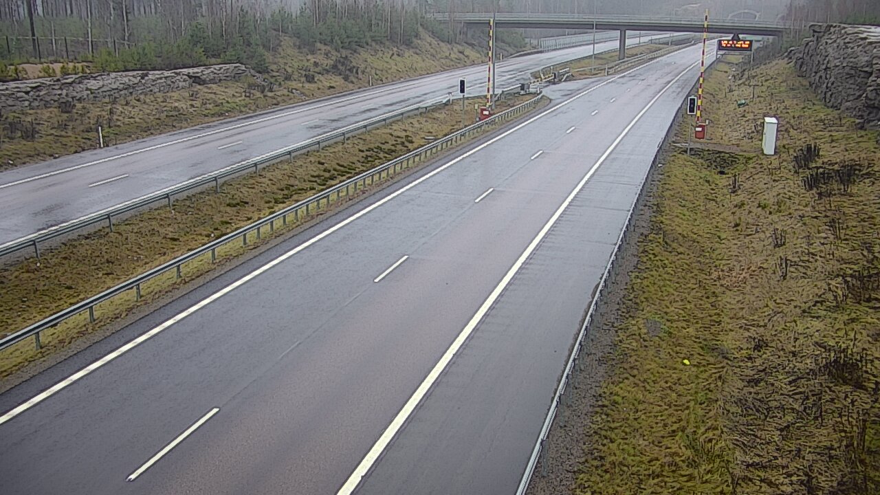 Weather Camera Image Väg 7 Vederlax, Vaalimaan tunneli, bom väst, Virolahti, Kymenlaakso