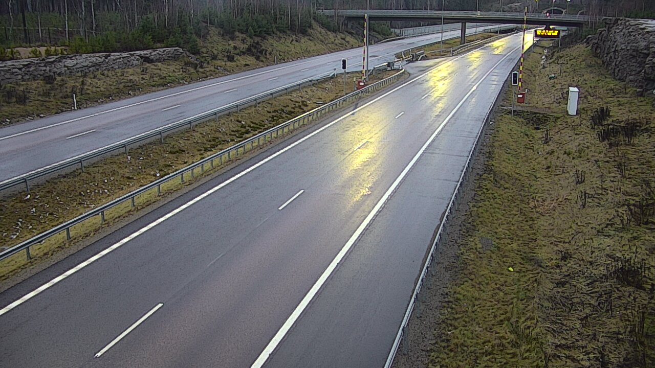 Weather Camera Image Väg 7 Vederlax, Vaalimaan tunneli, bom väst, Virolahti, Kymenlaakso