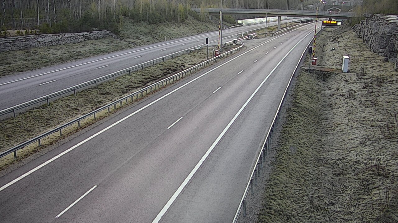 Weather Camera Image Road 7 Virolahti, Vaalimaan tunneli, boom west, Virolahti, Kymenlaakso