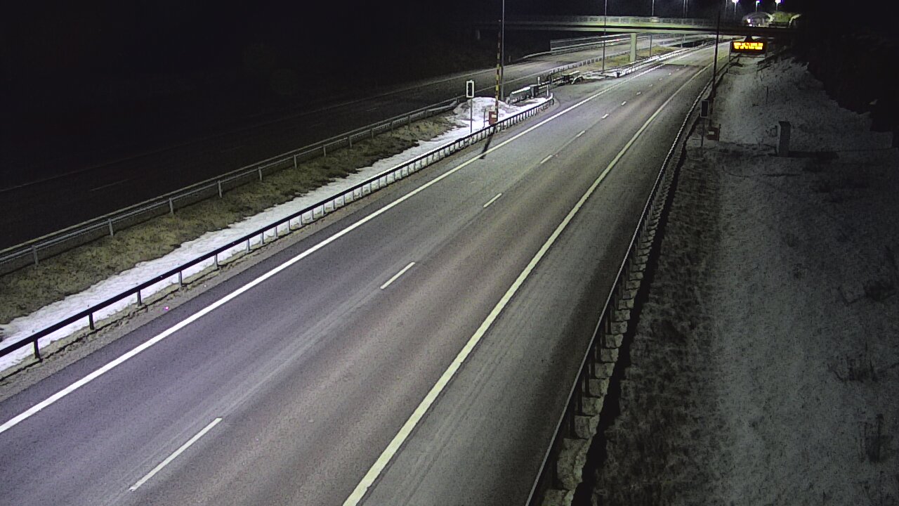 Weather Camera Image Road 7 Virolahti, Vaalimaan tunneli, boom west, Virolahti, Kymenlaakso