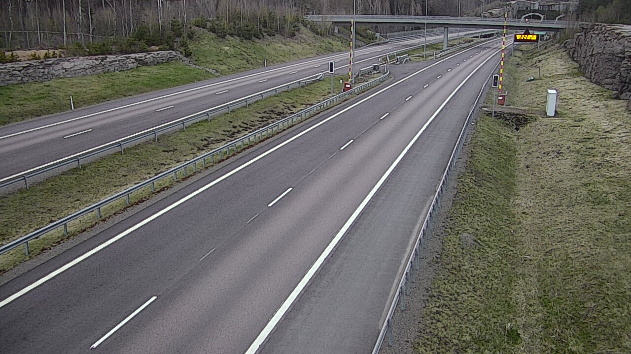 Weather Camera Image Road 7 Virolahti, Vaalimaan tunneli, boom west, Virolahti, Kymenlaakso