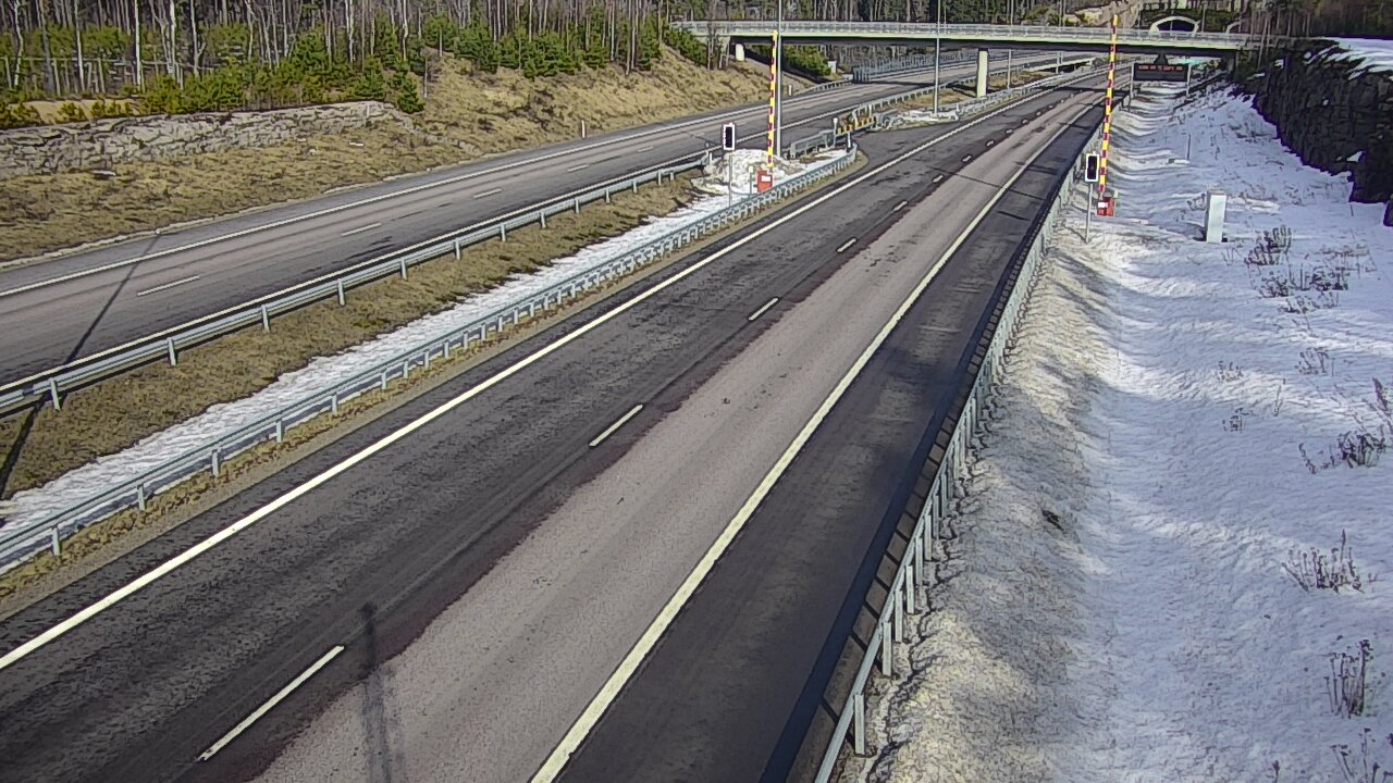 Weather Camera Image Väg 7 Vederlax, Vaalimaan tunneli, bom väst, Virolahti, Kymenlaakso