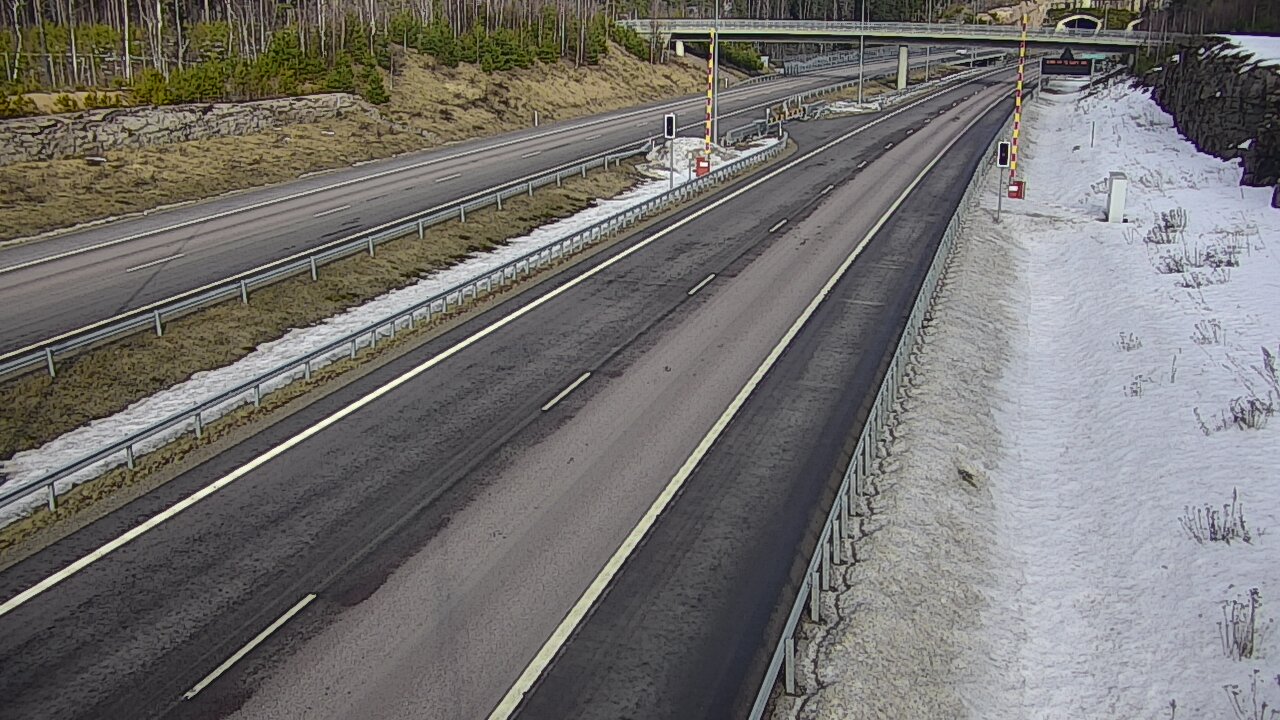 Weather Camera Image Väg 7 Vederlax, Vaalimaan tunneli, bom väst, Virolahti, Kymenlaakso