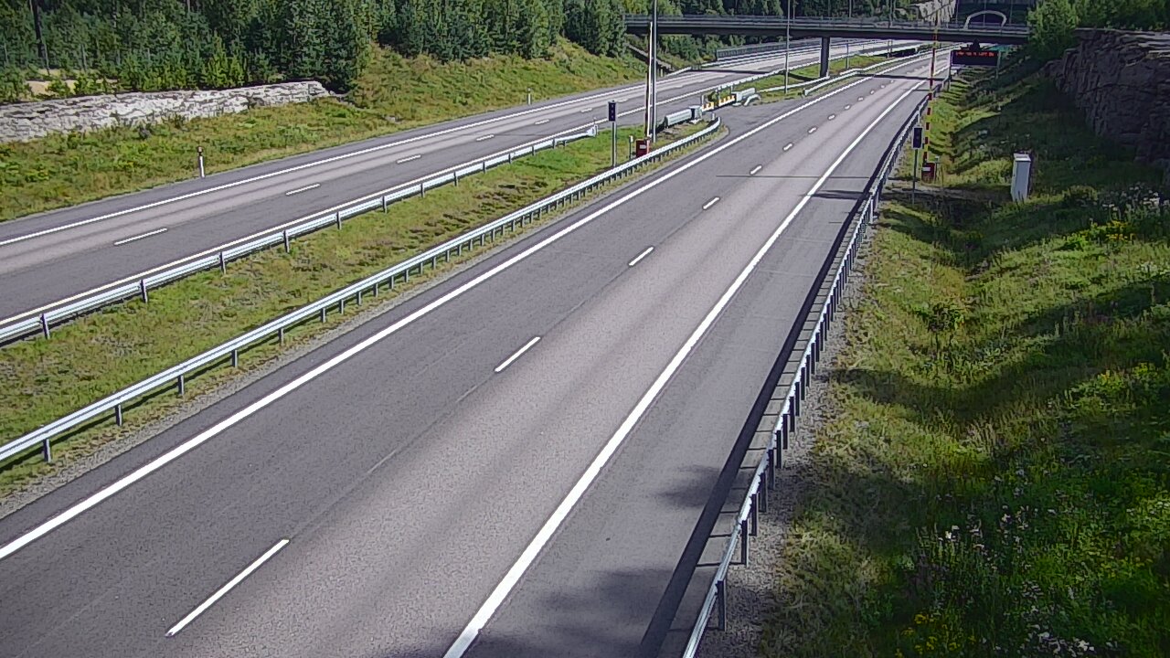 Weather Camera Image Road 7 Virolahti, Vaalimaan tunneli, boom west, Virolahti, Kymenlaakso