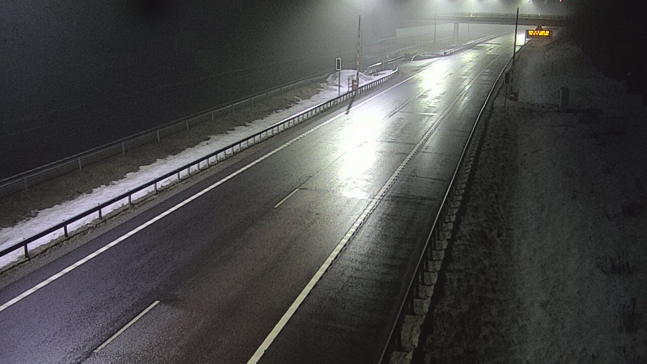 Weather Camera Image Väg 7 Vederlax, Vaalimaan tunneli, bom väst, Virolahti, Kymenlaakso