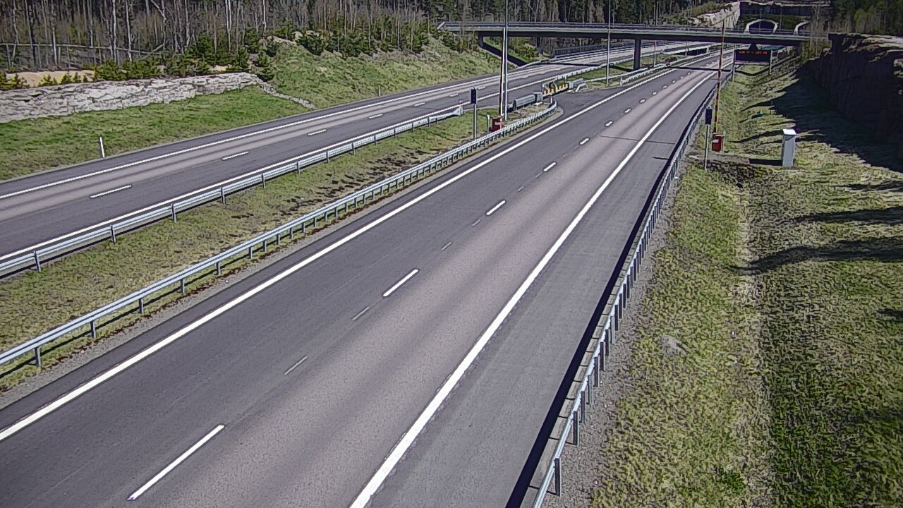 Weather Camera Image Väg 7 Vederlax, Vaalimaan tunneli, bom väst, Virolahti, Kymenlaakso