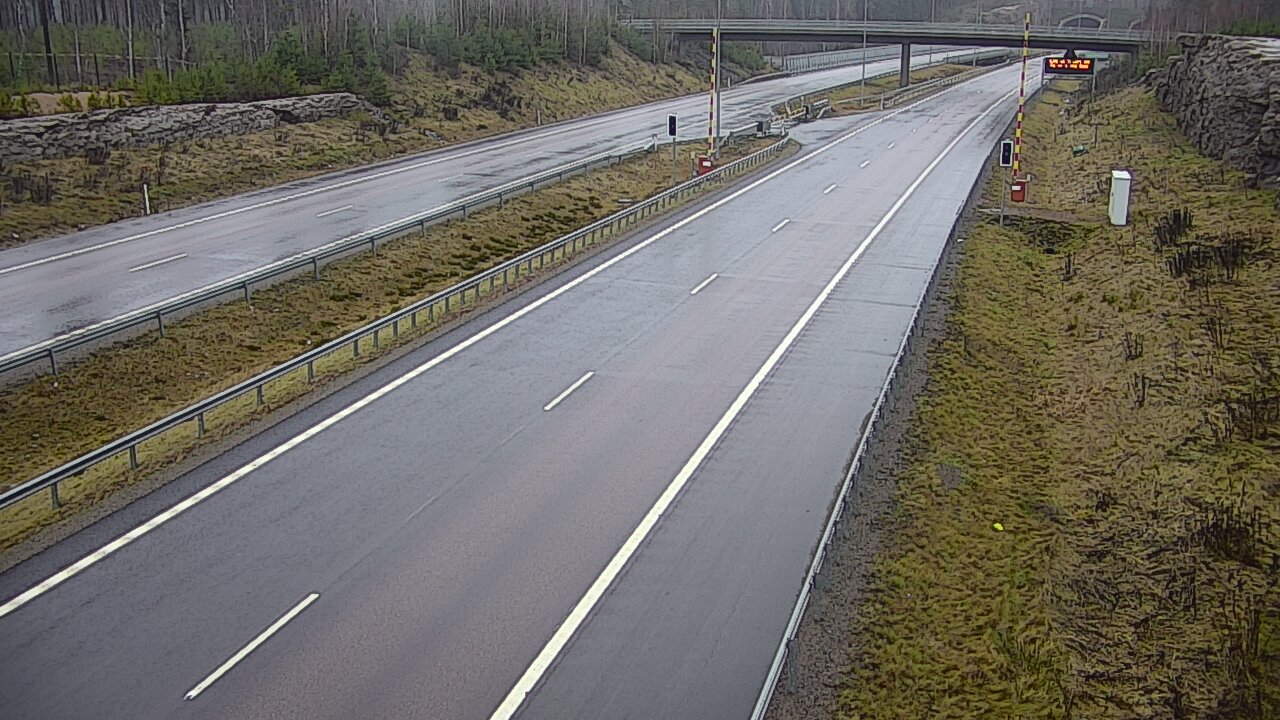 Weather Camera Image Väg 7 Vederlax, Vaalimaan tunneli, bom väst, Virolahti, Kymenlaakso