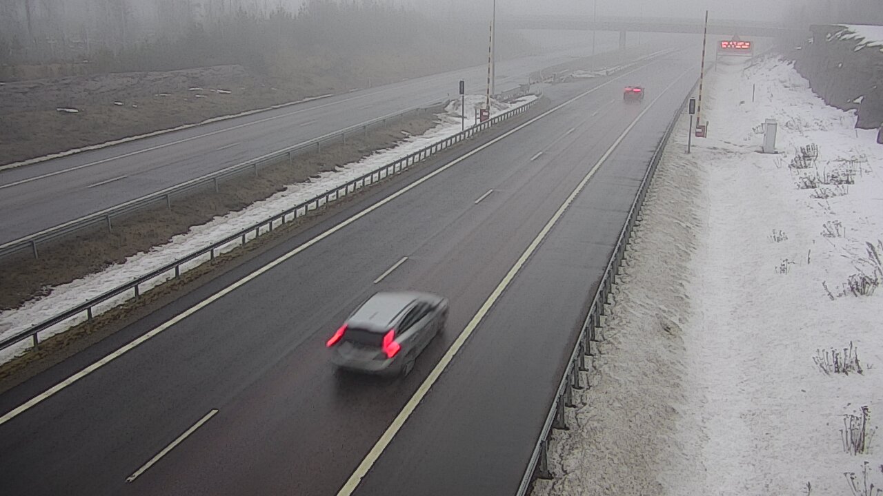 Weather Camera Image Väg 7 Vederlax, Vaalimaan tunneli, bom väst, Virolahti, Kymenlaakso