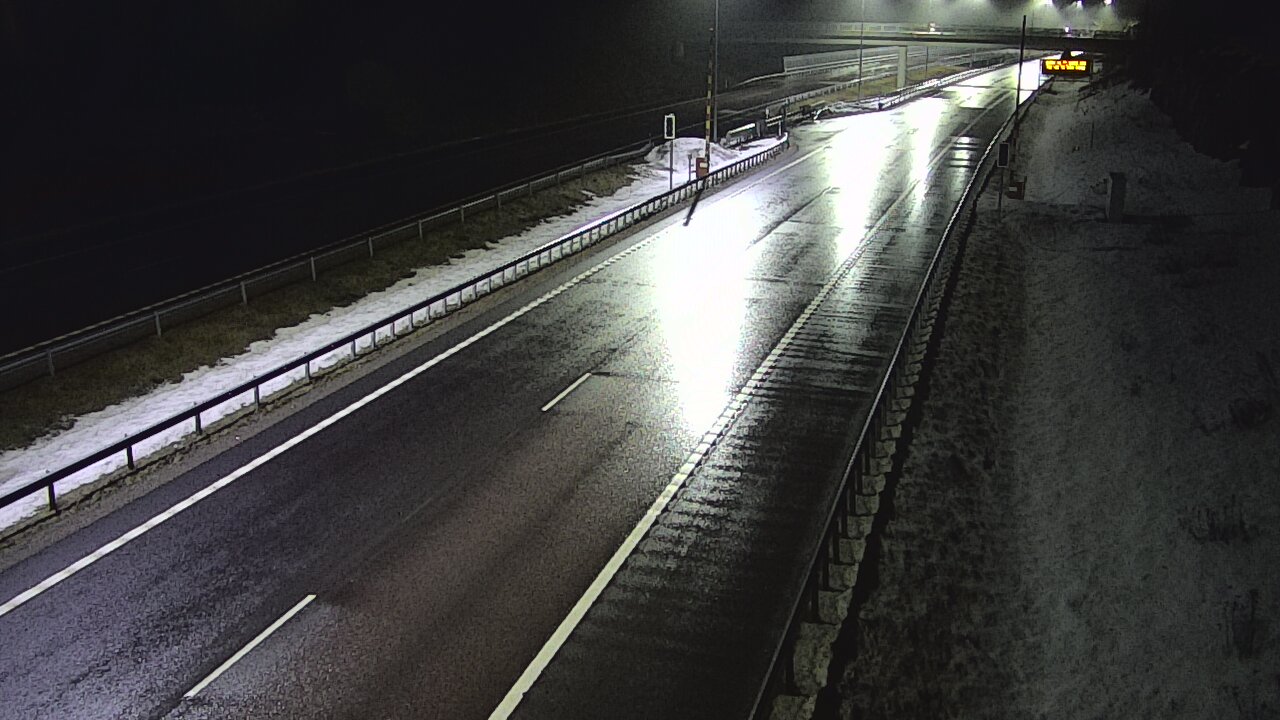 Weather Camera Image Väg 7 Vederlax, Vaalimaan tunneli, bom väst, Virolahti, Kymenlaakso