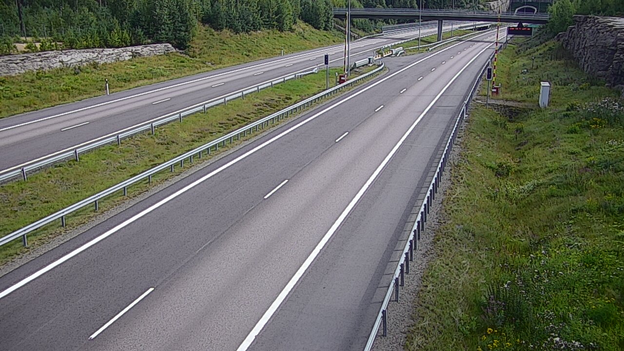 Weather Camera Image Road 7 Virolahti, Vaalimaan tunneli, boom west, Virolahti, Kymenlaakso
