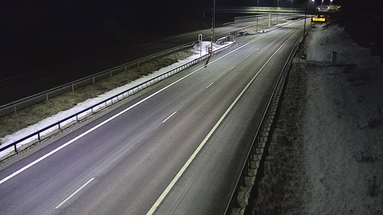 Weather Camera Image Road 7 Virolahti, Vaalimaan tunneli, boom west, Virolahti, Kymenlaakso