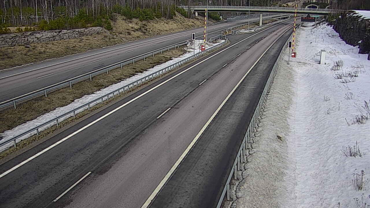 Weather Camera Image Väg 7 Vederlax, Vaalimaan tunneli, bom väst, Virolahti, Kymenlaakso