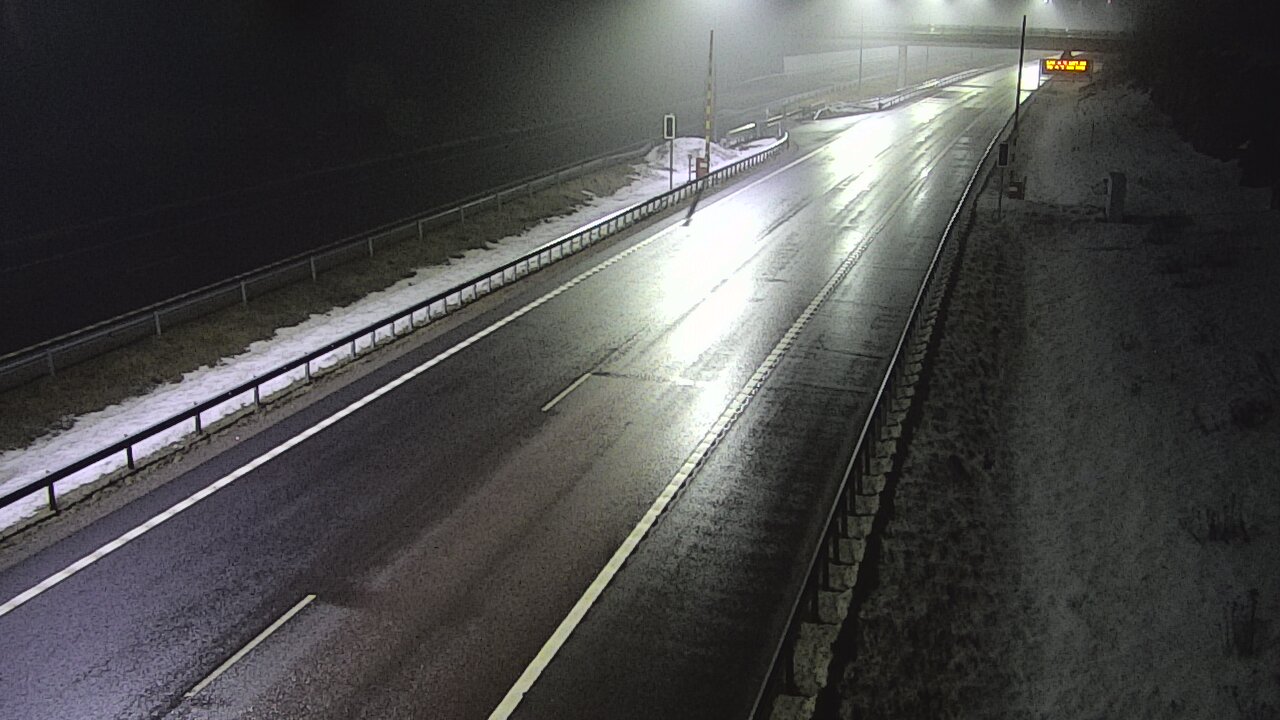 Weather Camera Image Väg 7 Vederlax, Vaalimaan tunneli, bom väst, Virolahti, Kymenlaakso