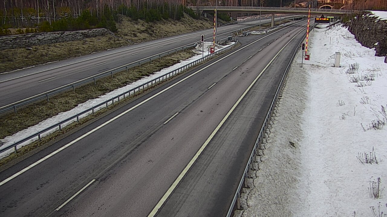 Weather Camera Image Väg 7 Vederlax, Vaalimaan tunneli, bom väst, Virolahti, Kymenlaakso