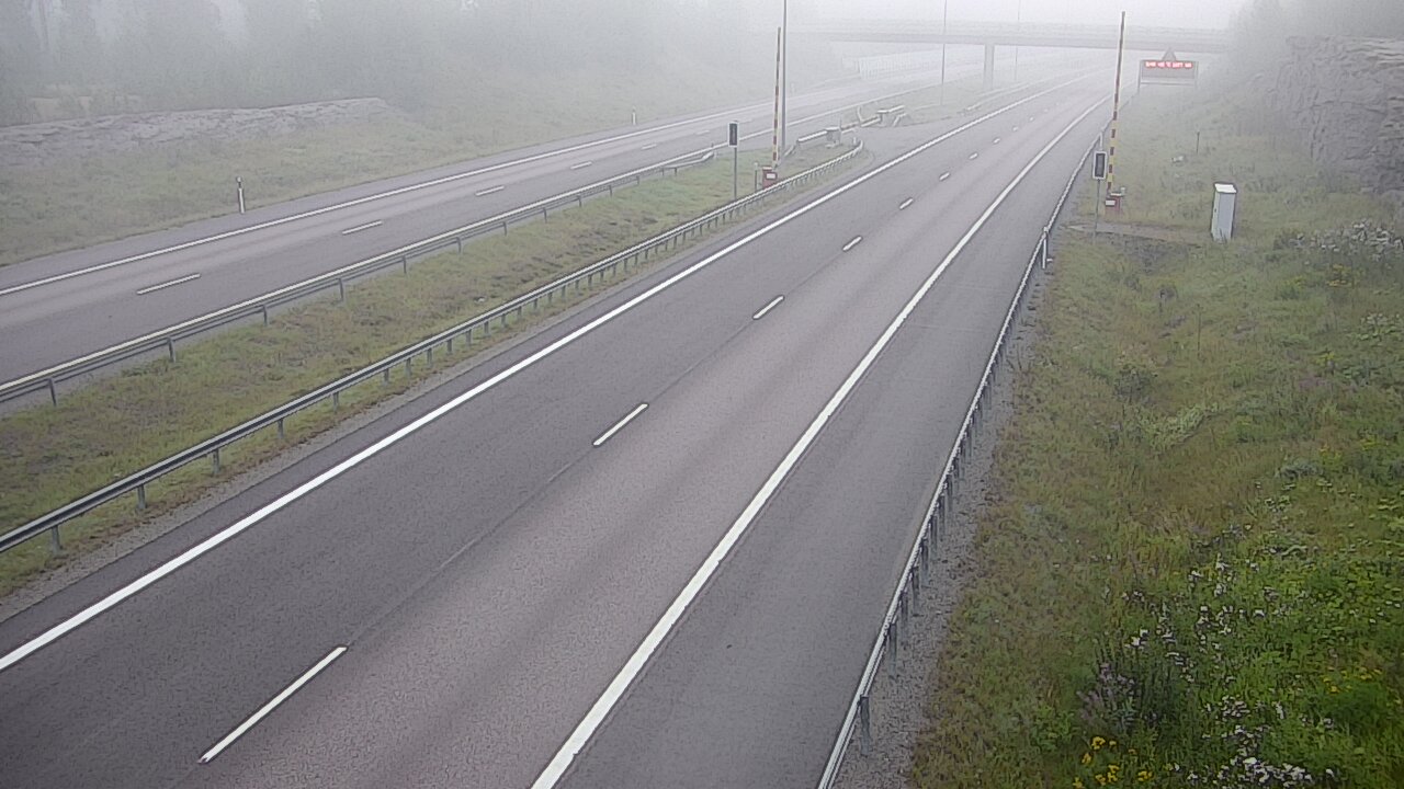Weather Camera Image Road 7 Virolahti, Vaalimaan tunneli, boom west, Virolahti, Kymenlaakso