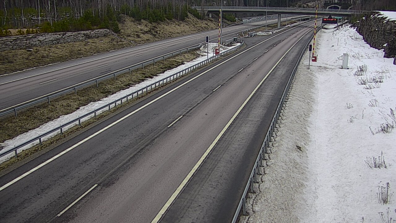 Weather Camera Image Väg 7 Vederlax, Vaalimaan tunneli, bom väst, Virolahti, Kymenlaakso