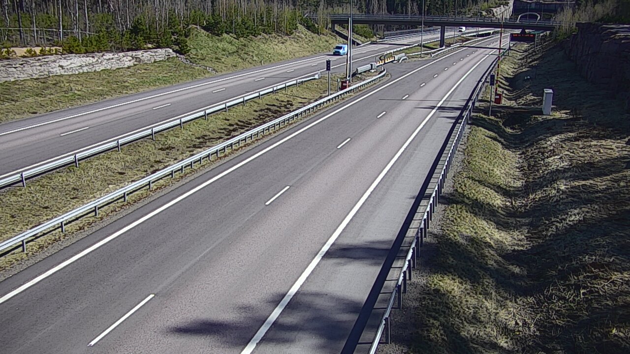 Weather Camera Image Road 7 Virolahti, Vaalimaan tunneli, boom west, Virolahti, Kymenlaakso