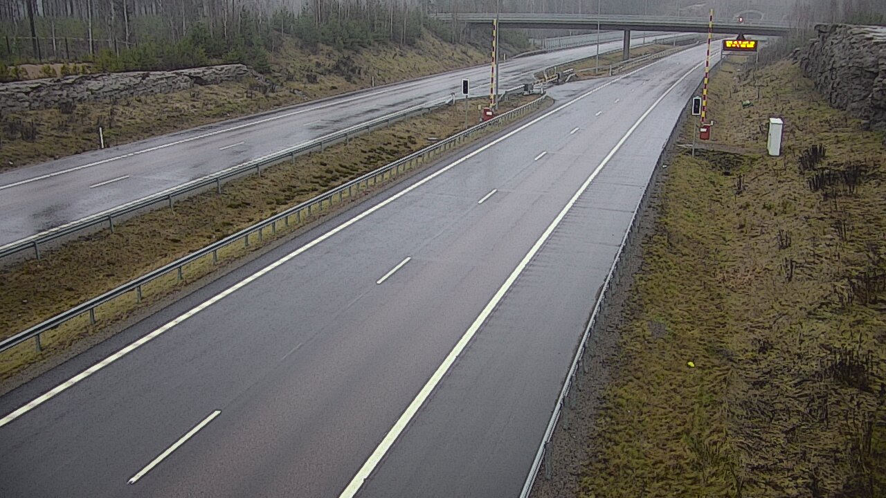 Weather Camera Image Road 7 Virolahti, Vaalimaan tunneli, boom west, Virolahti, Kymenlaakso