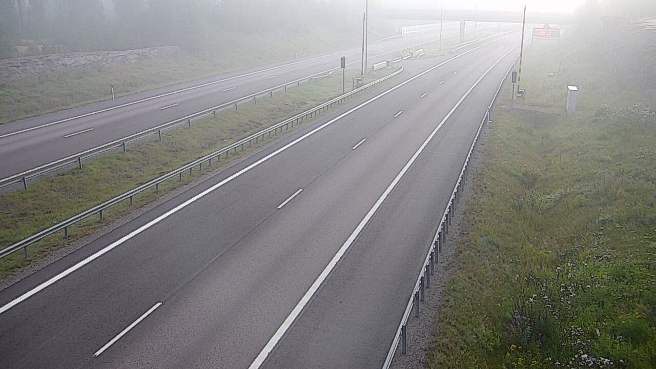 Weather Camera Image Road 7 Virolahti, Vaalimaan tunneli, boom west, Virolahti, Kymenlaakso