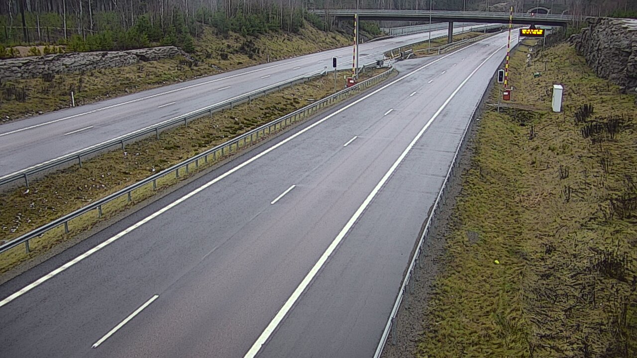 Weather Camera Image Väg 7 Vederlax, Vaalimaan tunneli, bom väst, Virolahti, Kymenlaakso