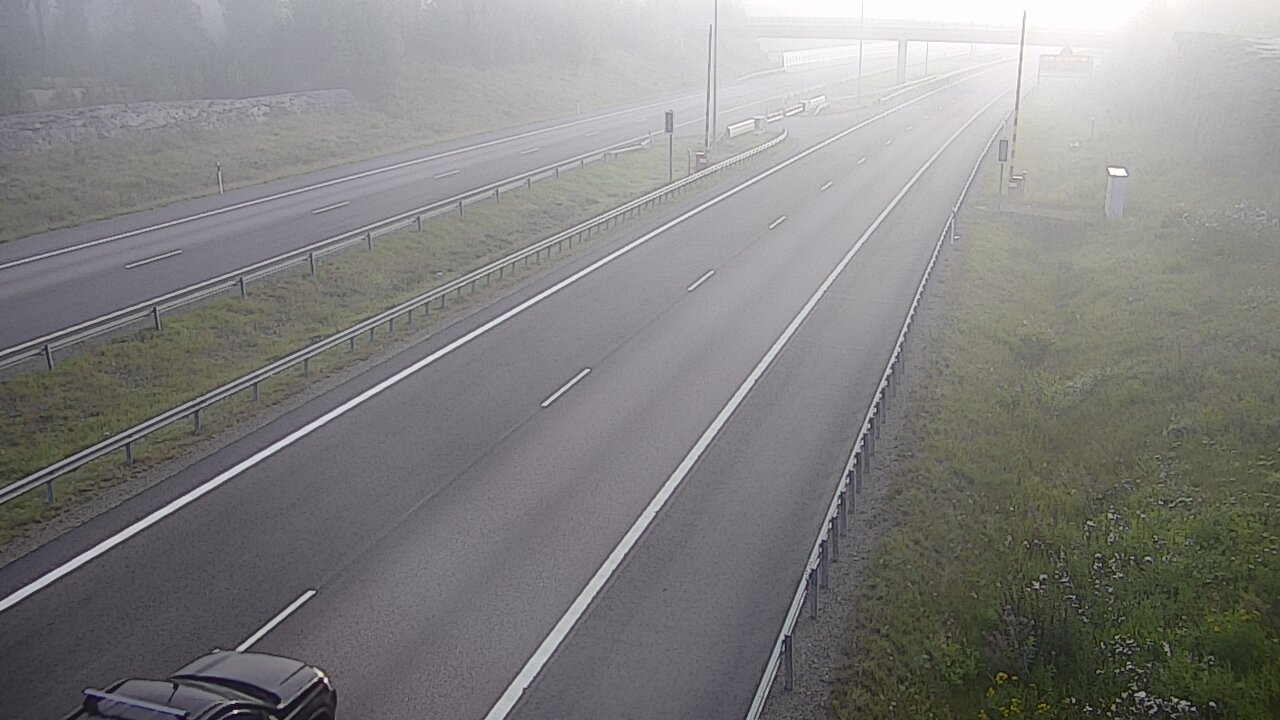 Weather Camera Image Road 7 Virolahti, Vaalimaan tunneli, boom west, Virolahti, Kymenlaakso