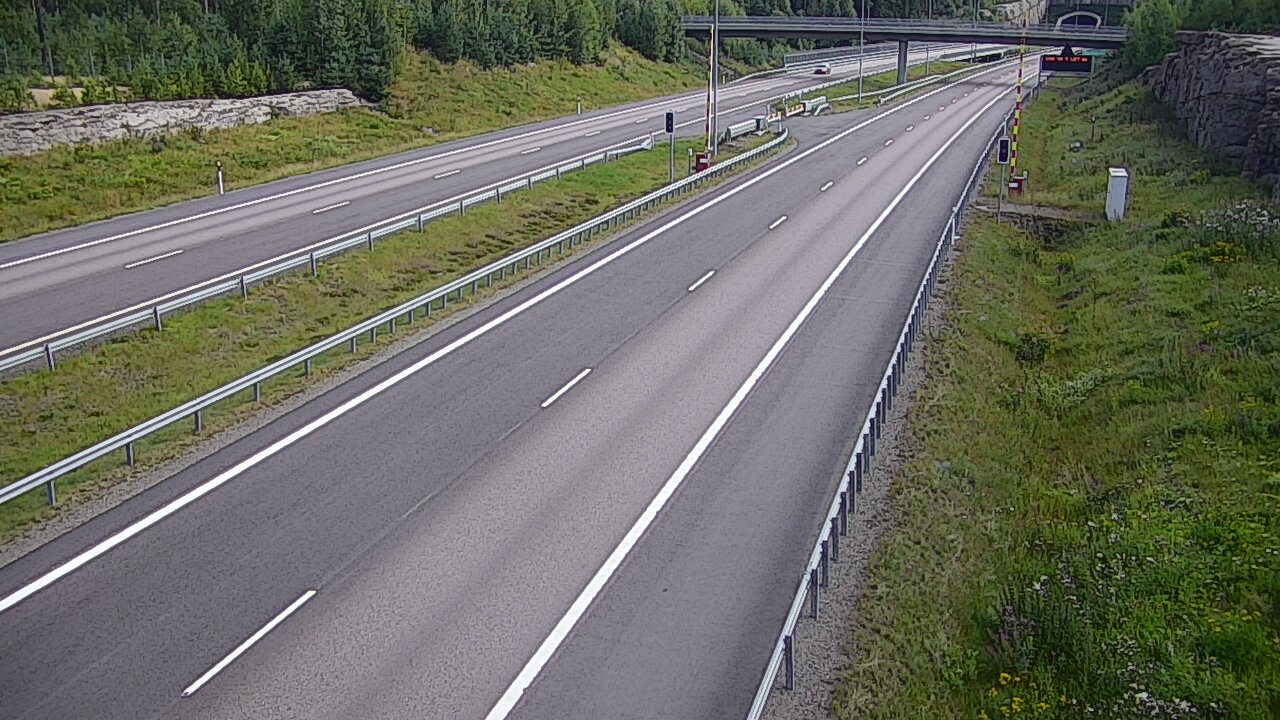 Weather Camera Image Road 7 Virolahti, Vaalimaan tunneli, boom west, Virolahti, Kymenlaakso