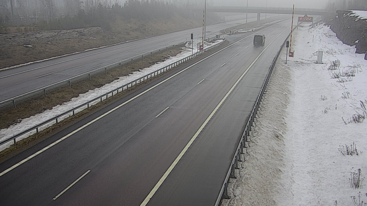 Weather Camera Image Väg 7 Vederlax, Vaalimaan tunneli, bom väst, Virolahti, Kymenlaakso
