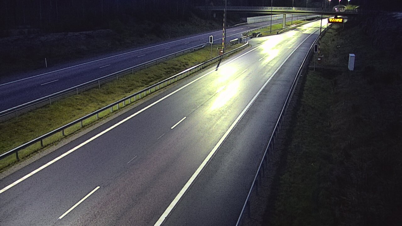 Weather Camera Image Road 7 Virolahti, Vaalimaan tunneli, boom west, Virolahti, Kymenlaakso