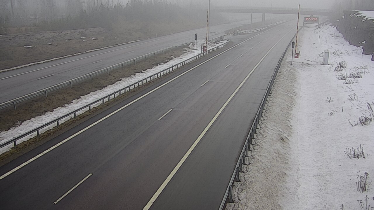 Weather Camera Image Väg 7 Vederlax, Vaalimaan tunneli, bom väst, Virolahti, Kymenlaakso