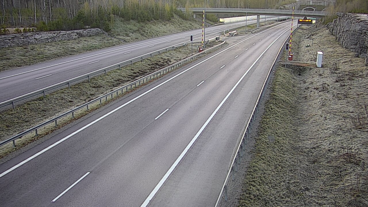 Weather Camera Image Road 7 Virolahti, Vaalimaan tunneli, boom west, Virolahti, Kymenlaakso