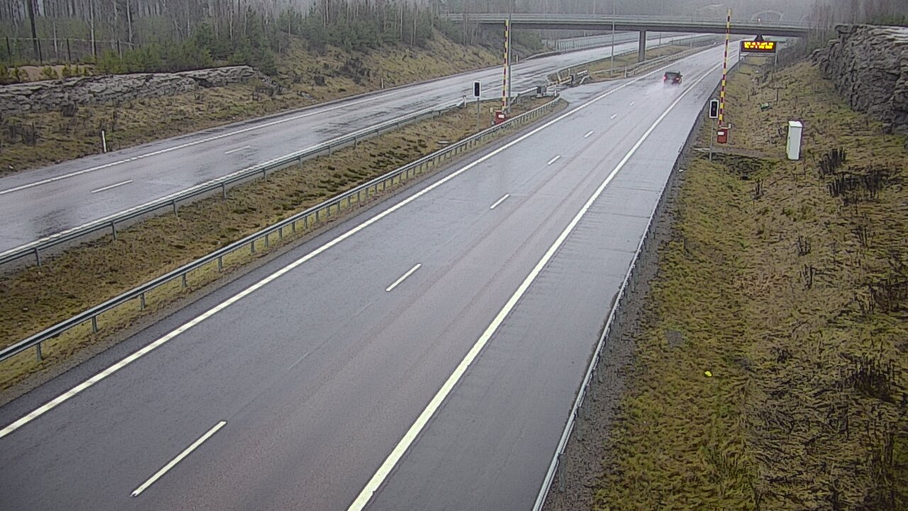 Weather Camera Image Road 7 Virolahti, Vaalimaan tunneli, boom west, Virolahti, Kymenlaakso